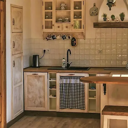 2 Bedroom Pet Friendly Home In Kopalino Casa vacanze *