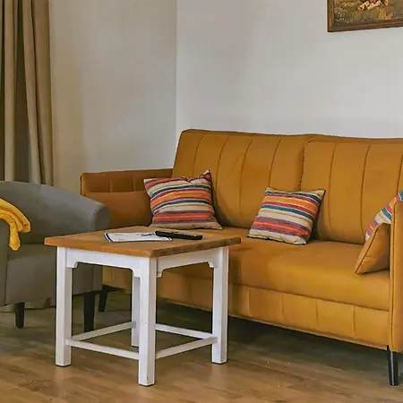2 Bedroom Pet Friendly In *
