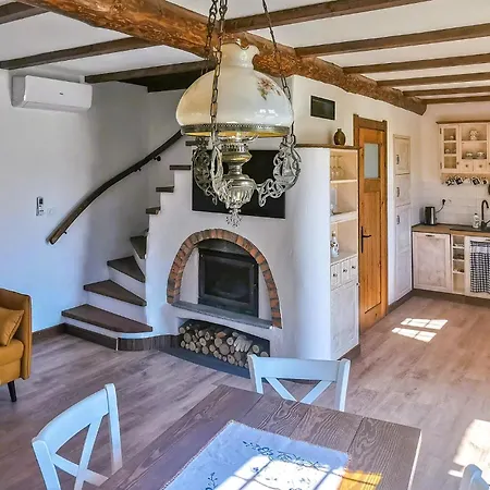 2 Bedroom Pet Friendly Home In Kopalino Kopalino
