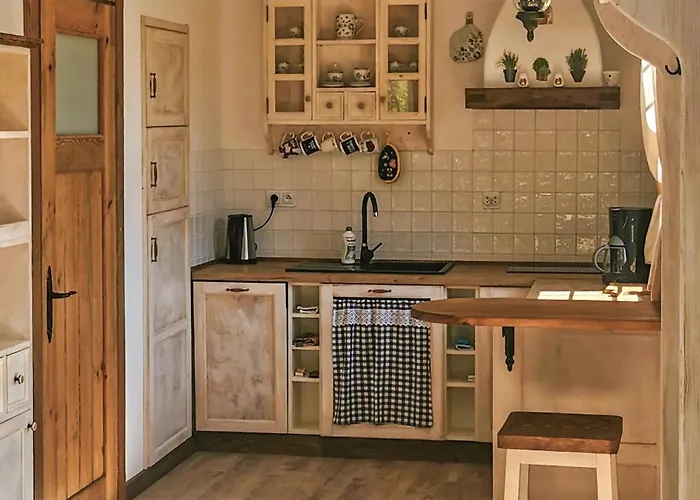 2 Bedroom Awesome In Semesterbostad *